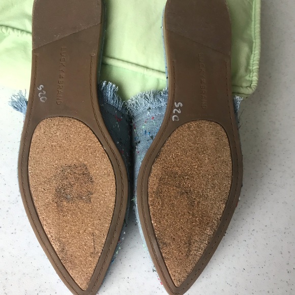 Embroidered Lucky Brand Sandals - Picture 5 of 5